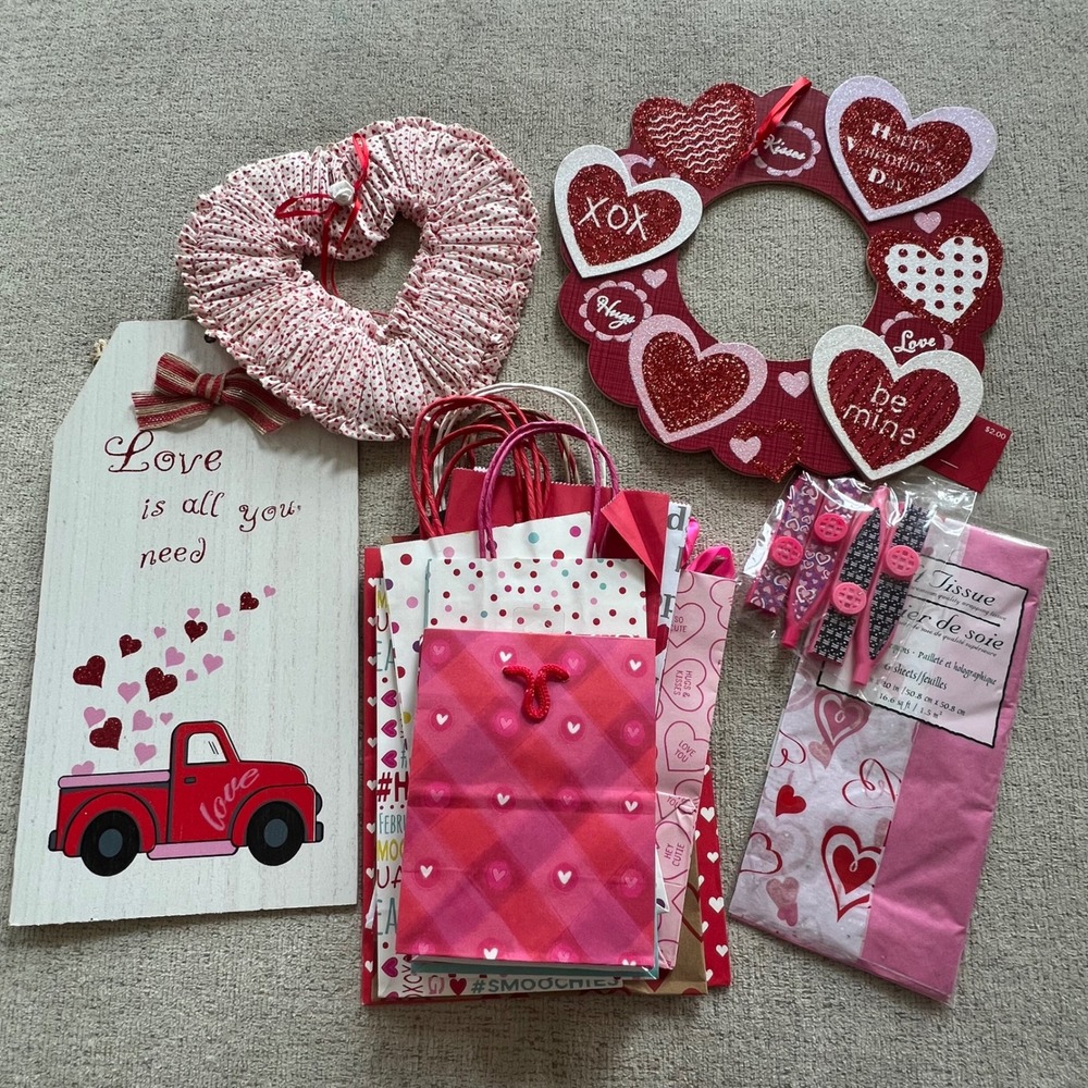 Valentines Day Decor Bundle Wreaths Wooden Sign Gift Bags Tissue Kazoos Red Pink